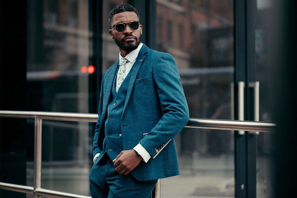 Navy blue 2024 suit mens style