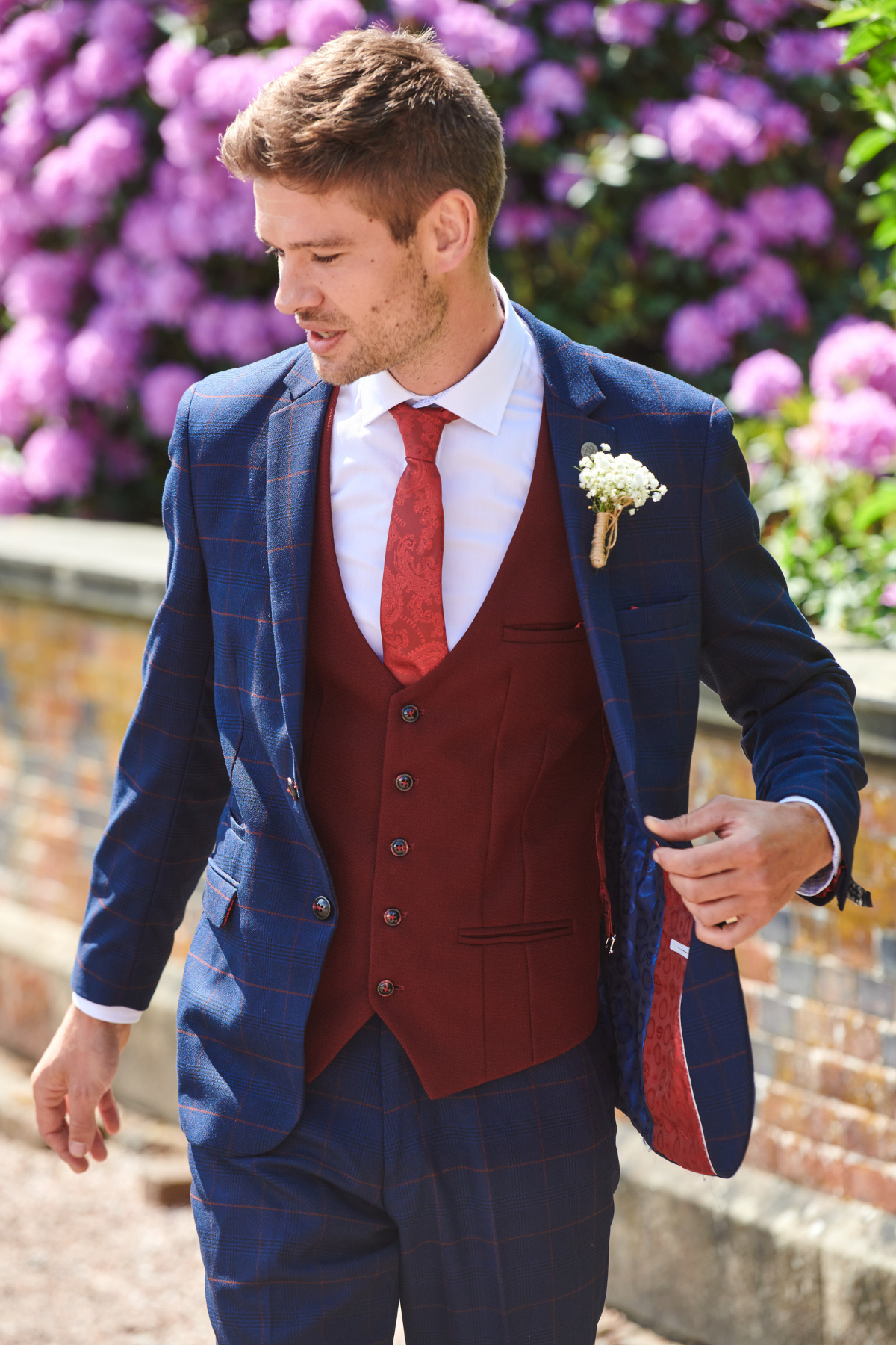 EDINSON Navy Check Suit with Kelvin Wine Waistcoat