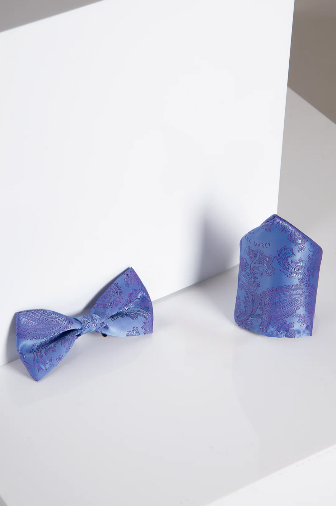 MD PAISLEY - Lilac Paisley Bow Tie and Pocket Square Set