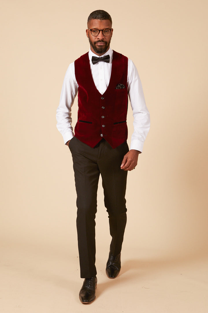 'I'm A Celebrity Get Me Out Of Here' 2022 Runner Up Owen Warner in HUDSON Wine Velvet Blazer & Waistcoat