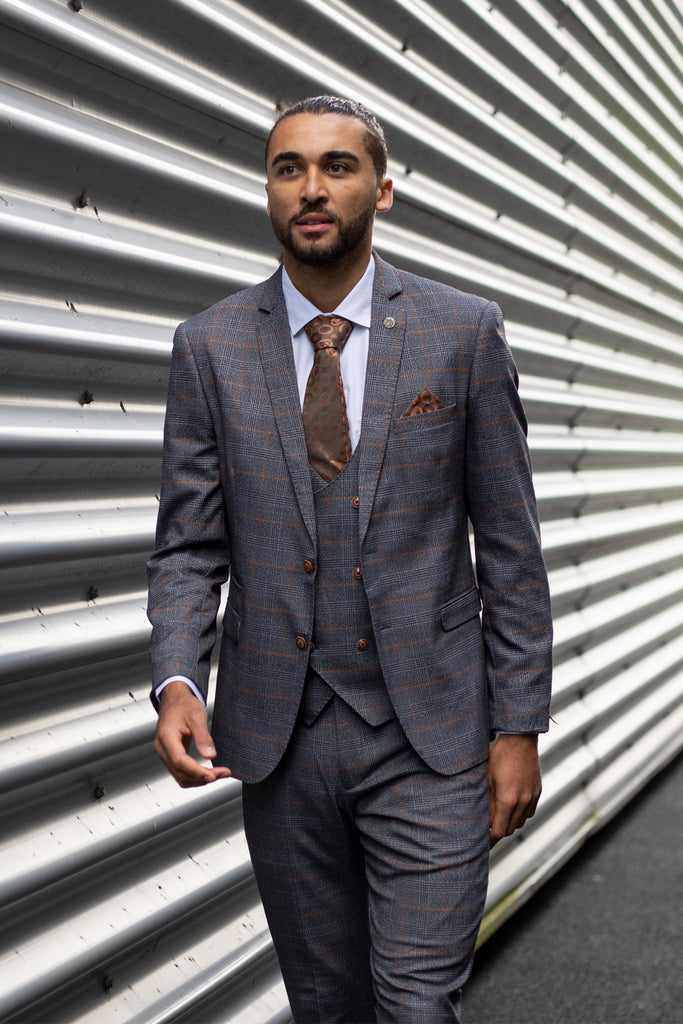 Men's light blue patterned shirt, with a pink inner lining