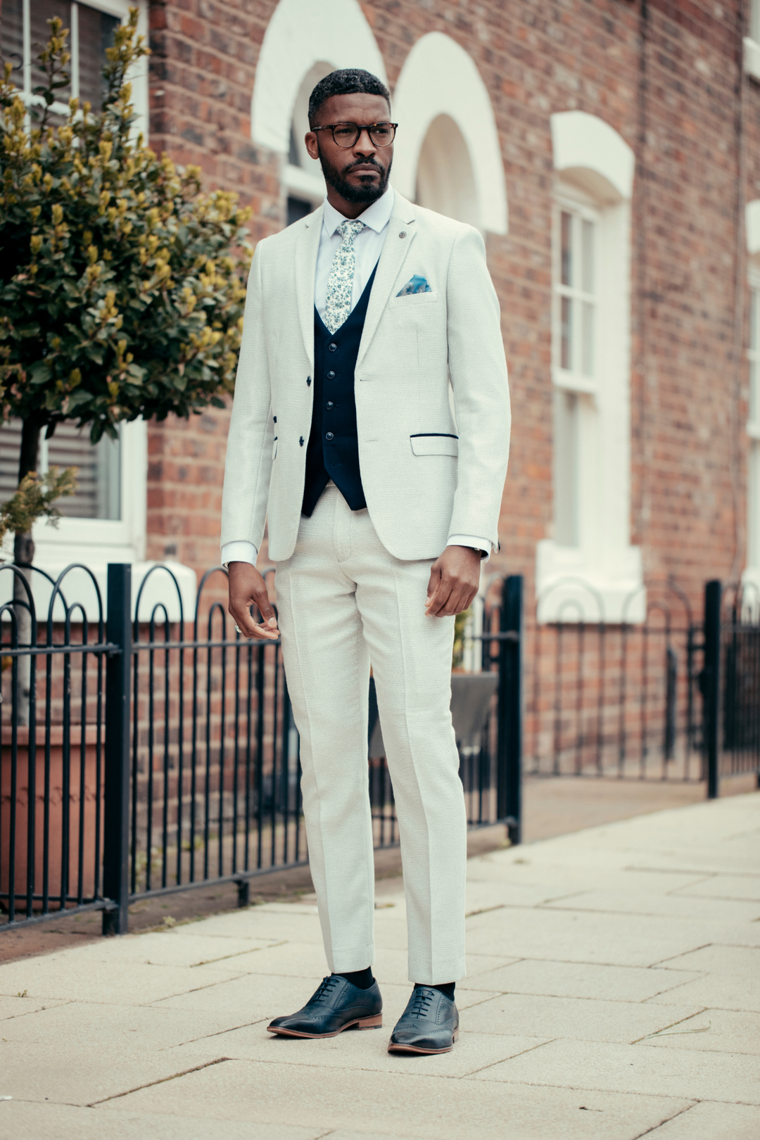 BROMLEY Stone Check Suit with Kelvin Navy Waistcoat – Marc Darcy