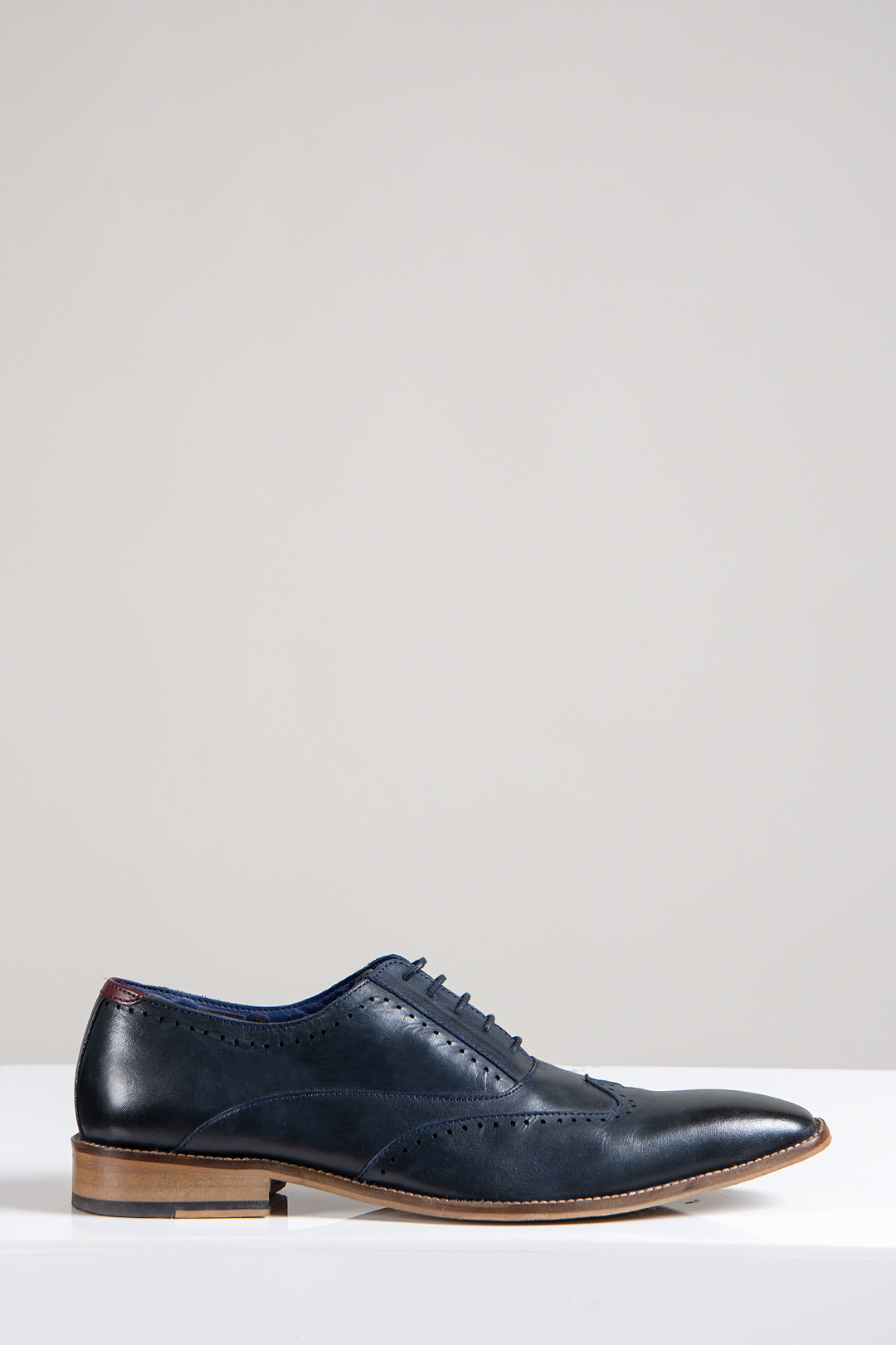 CARSON - Navy Wingtip Oxford Brogue Shoe