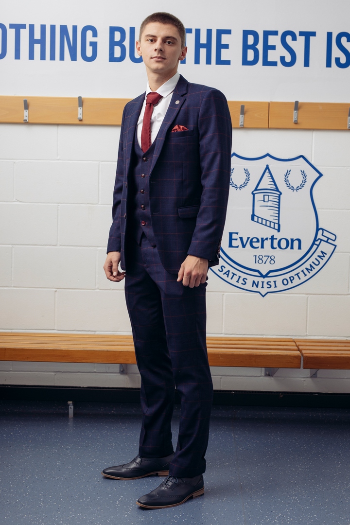 THE EVERTON COLLECTION | Vitalii Mykolenko in The EDINSON Navy Suit