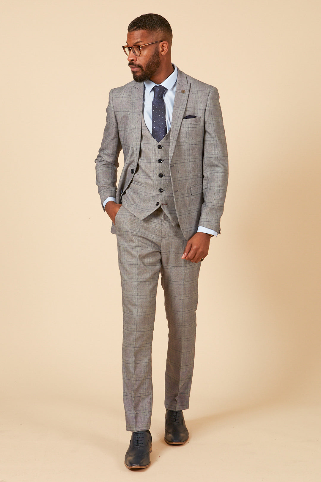 Grey Suit What Colour Shoes With Dark Blue Suit Grey Check Suit