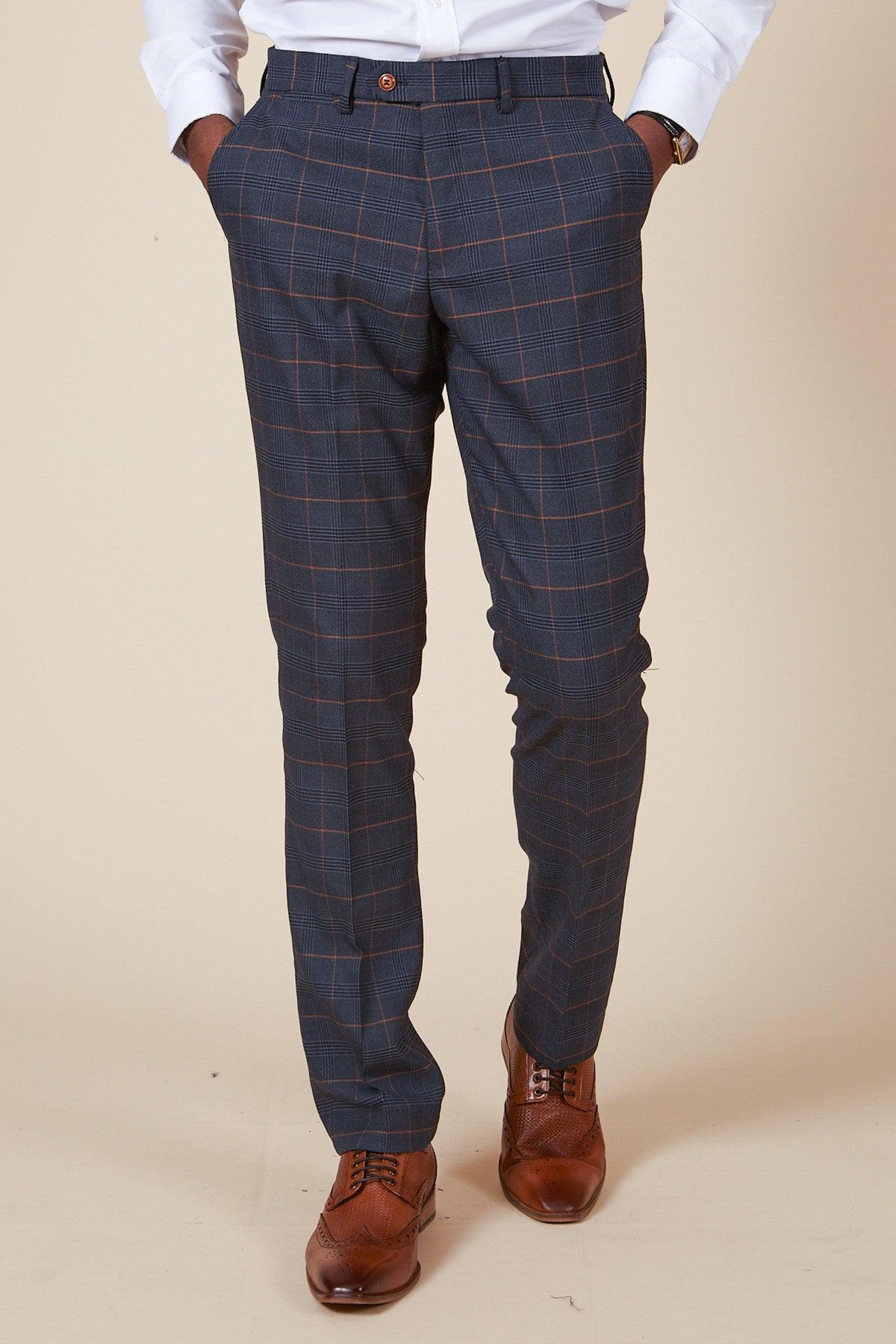 Iliman Ndiaye wears the marcdarcy Everton Collection JENSON Marine Navy Check Suit—a modern twist on the classic Prince of Wales check.