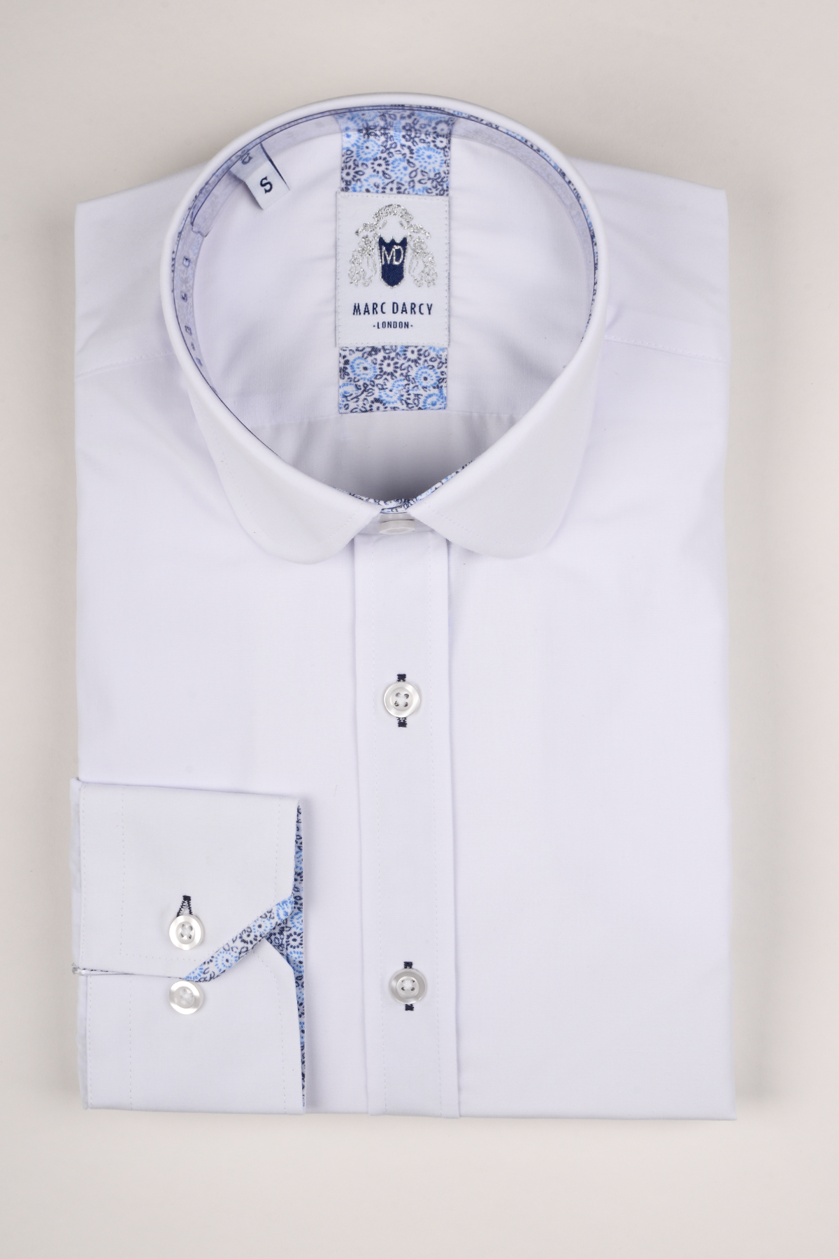 ARTHUR - Plain White Penny Collar Shirt – Marc Darcy