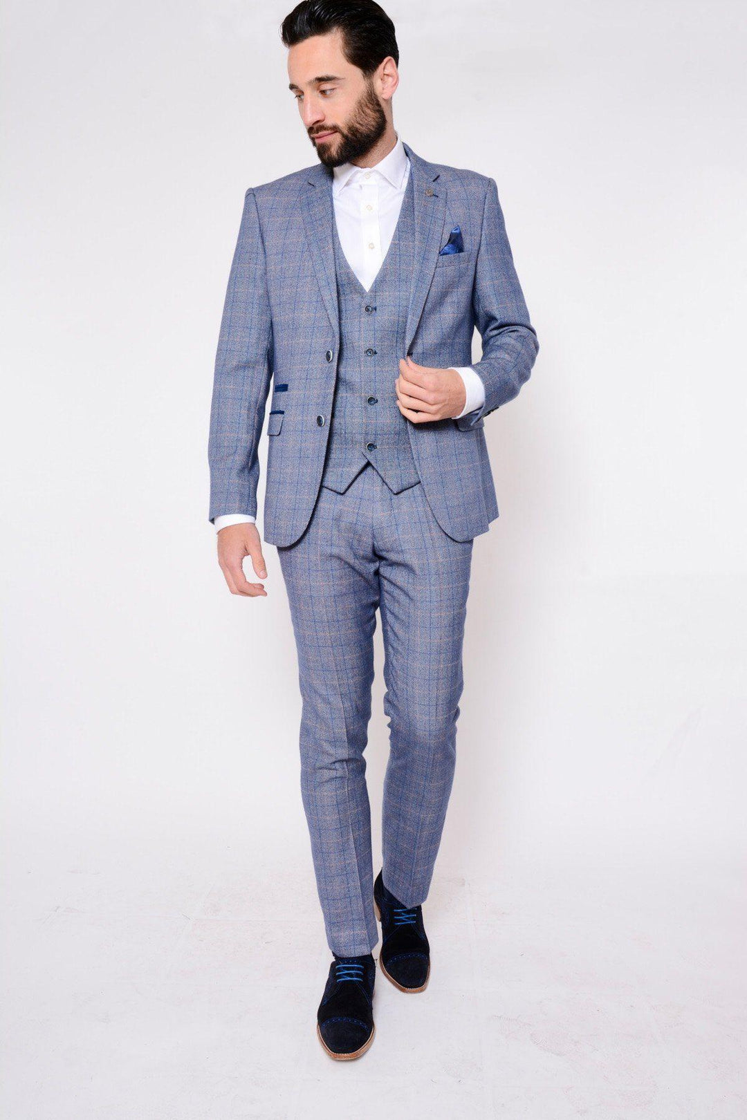 Blogger Style | HARRY Tweed Suit As Worn By Craig Hammond