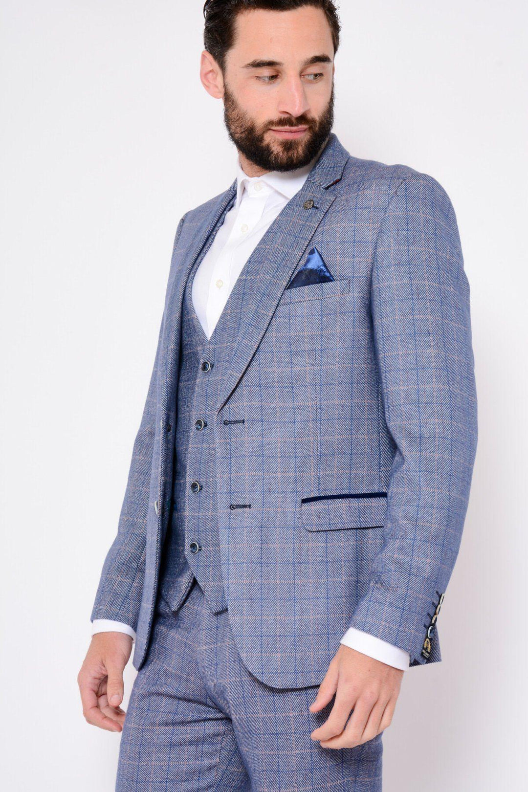 Blogger Style | HARRY Tweed Suit As Worn By Craig Hammond