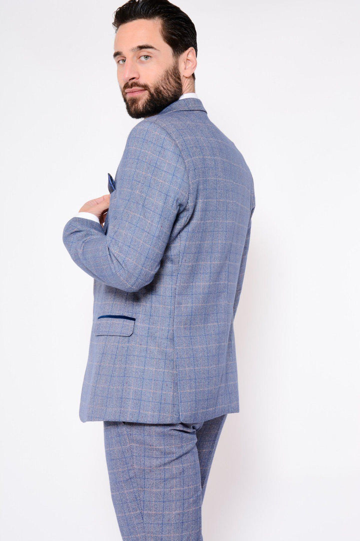 Blogger Style | HARRY Tweed Suit As Worn By Craig Hammond