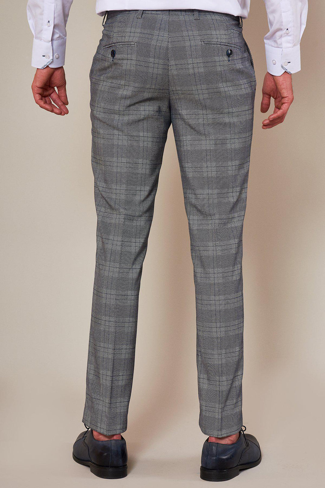 The Sheffield Utd Collection - Oliver Norwood in Jerry Check Suit