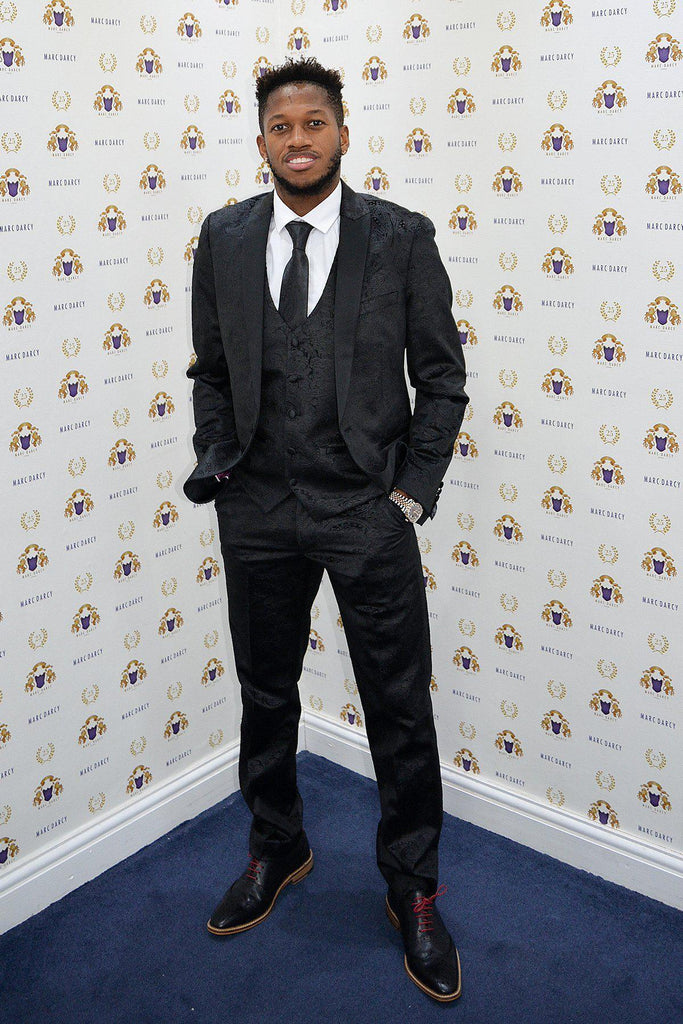 Fenerbahçe And Brazil Midfielder Fred in Simon Black Velvet Suit